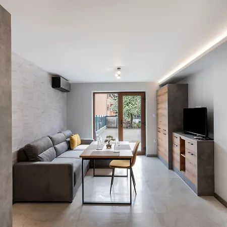 Urban Five #1 - Stylish One-bedroom With Kitchen & Parking Veliko Tarnovo