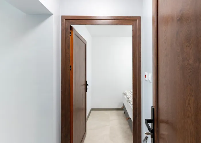 Urban Five #1 - Stylish One-bedroom With Kitchen & Parking Apartmán Veliko Tarnovo